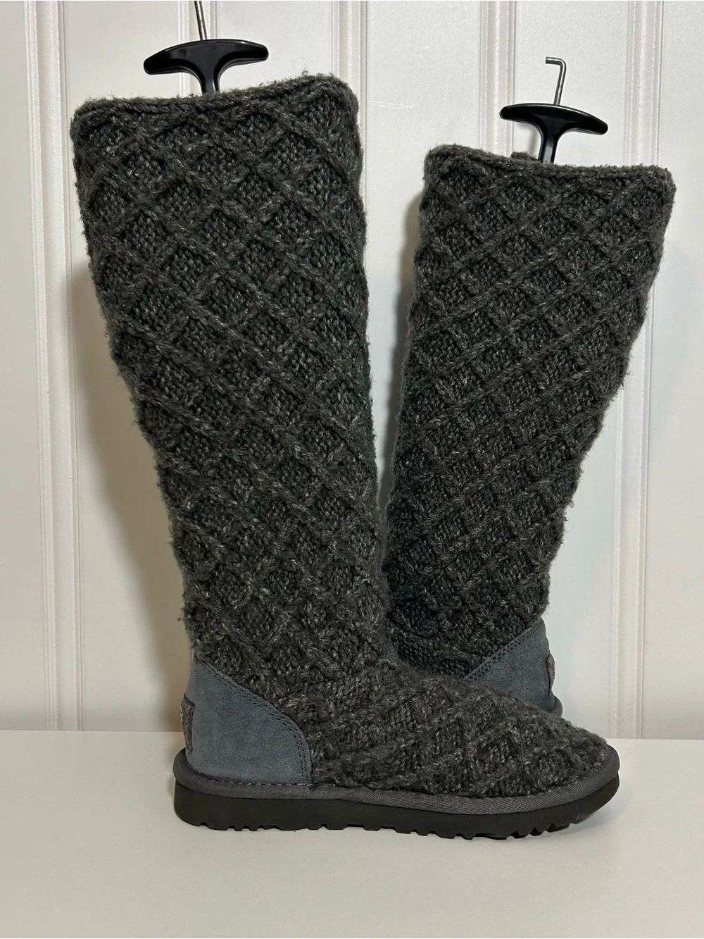 UGG lattice cardy Women's Gray Quilted Knit Tall Button Boot